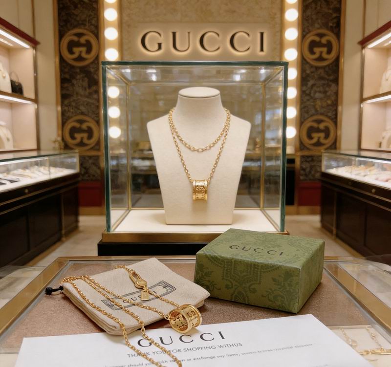 Gucci Necklace  02yxs38